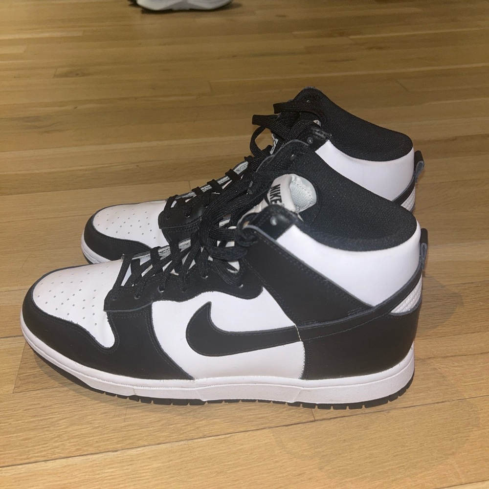 Nike Dunk High Panda